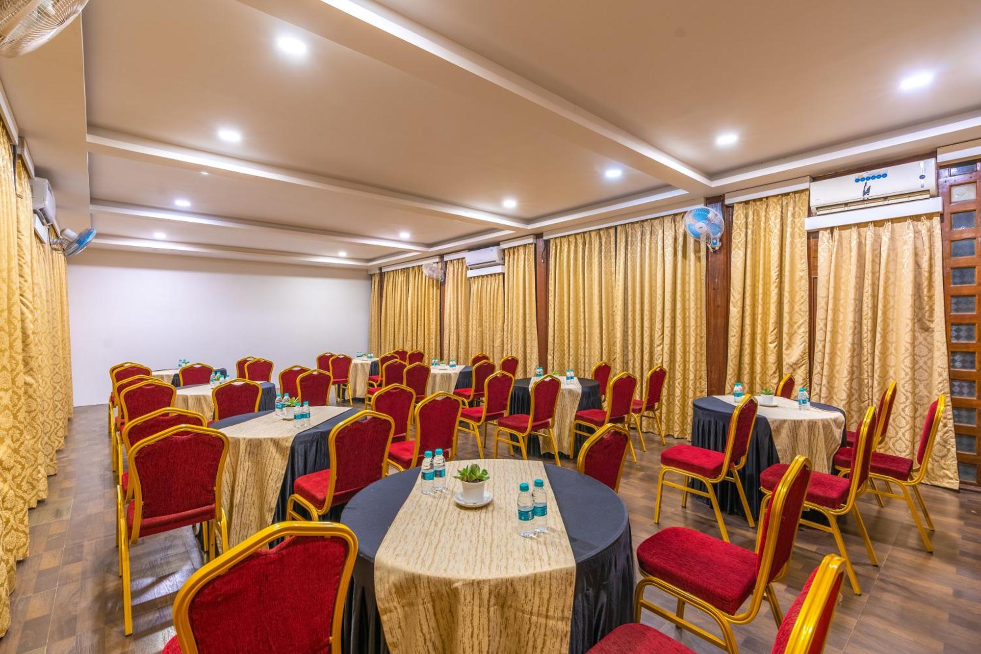 La Cabana Beach & Spa, By Ashvem Beach Mandrem Ngoại thất bức ảnh