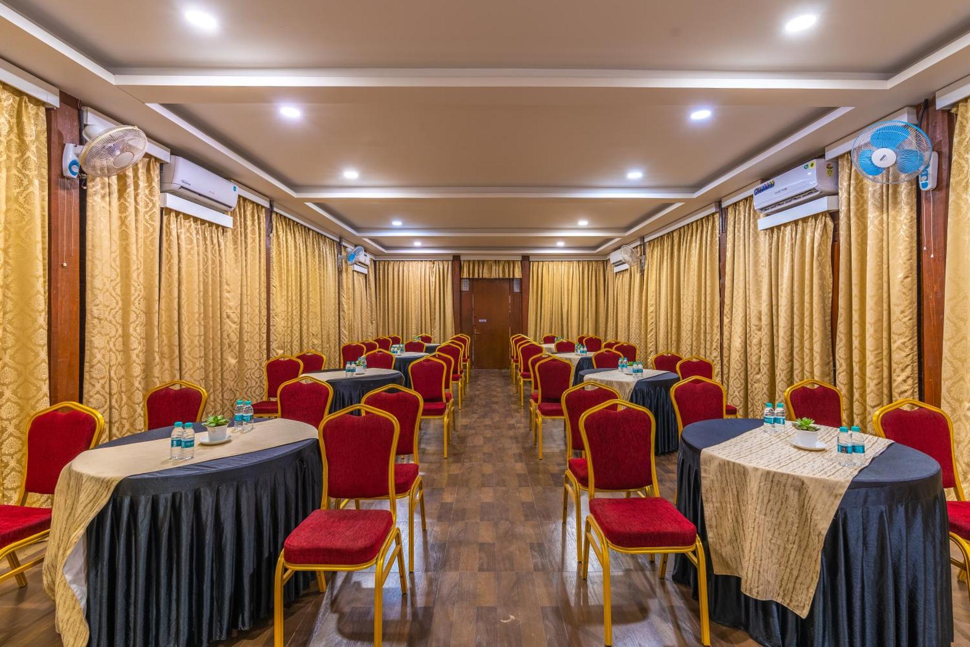 La Cabana Beach & Spa, By Ashvem Beach Mandrem Ngoại thất bức ảnh
