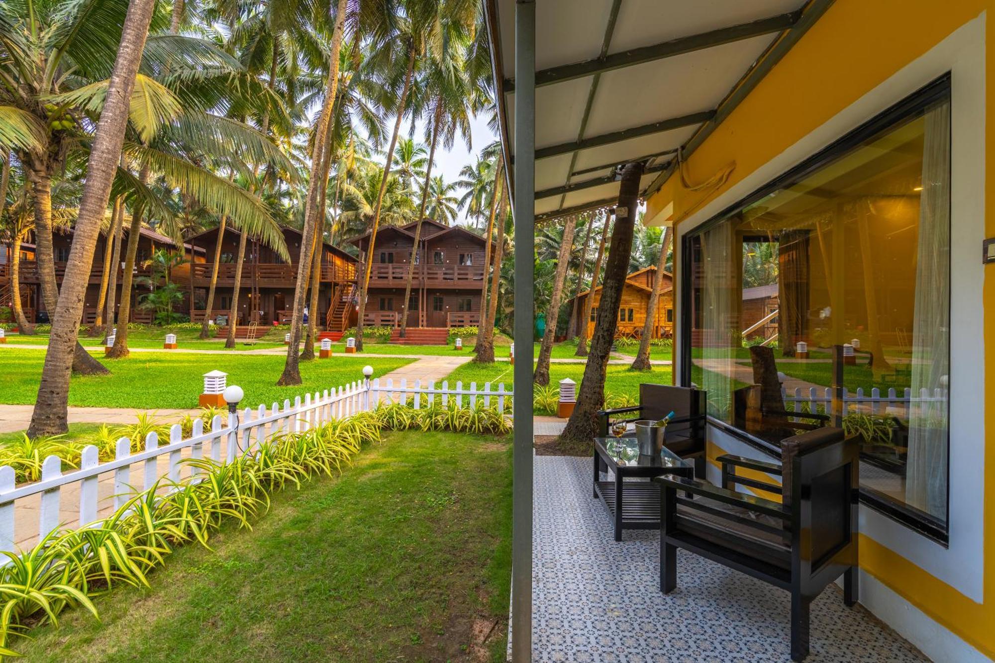 La Cabana Beach & Spa, By Ashvem Beach Mandrem Ngoại thất bức ảnh