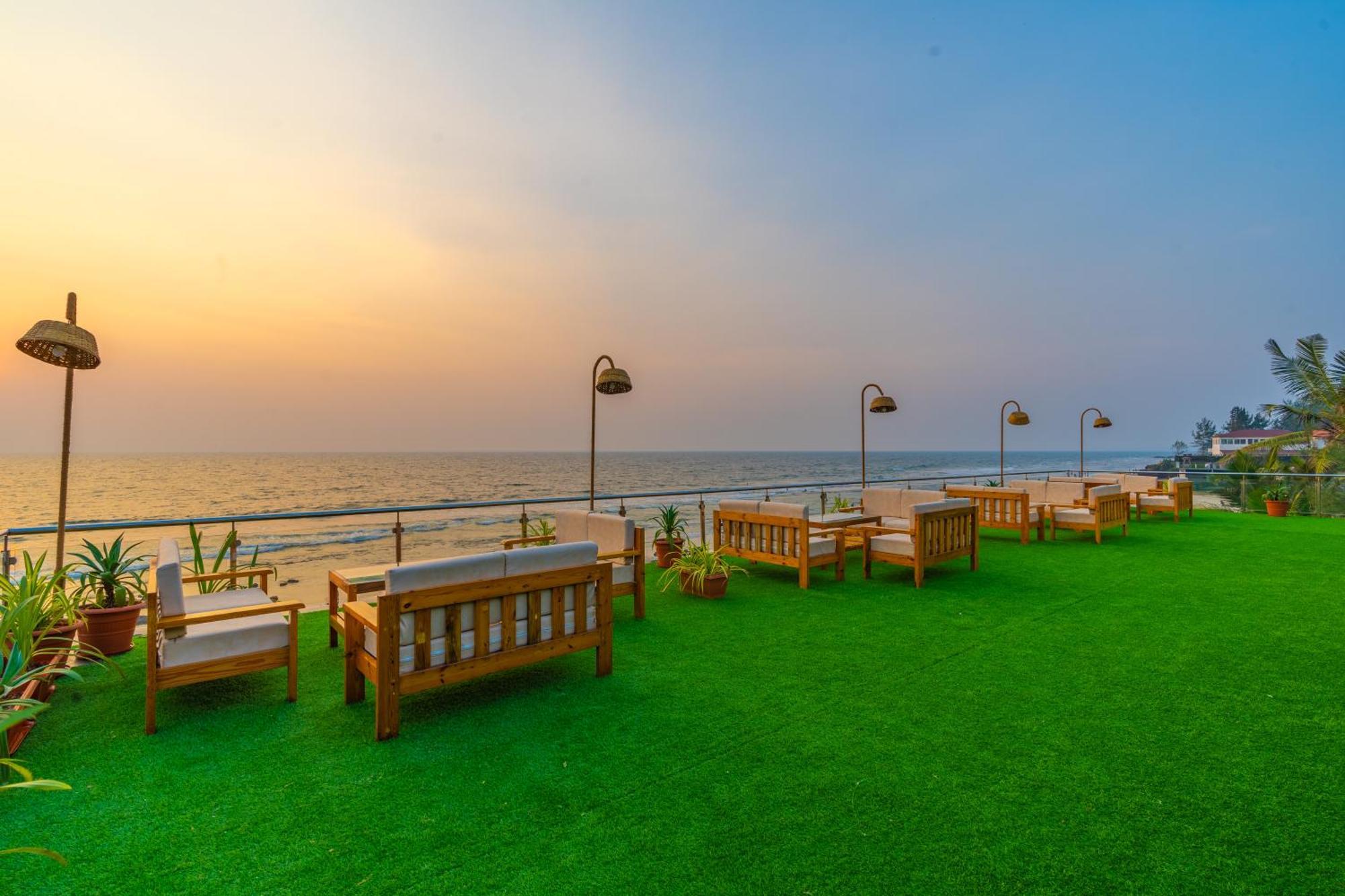 La Cabana Beach & Spa, By Ashvem Beach Mandrem Ngoại thất bức ảnh